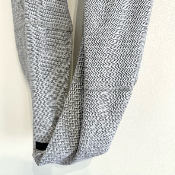 Lululemon Vinyasa Scarf Rulu convertible soft multi-way grey herringbone - Picture 9 of 13